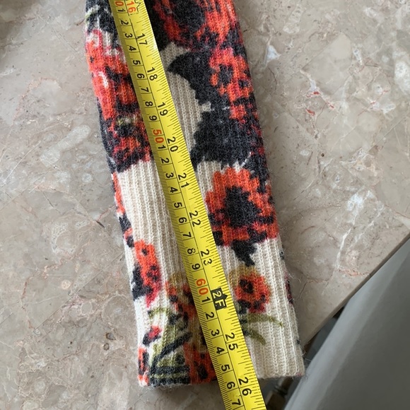 Anthropologie Miss Rosie Sweater Sleeping on Snow Rose Floral Cardigan Small - Picture 12 of 13